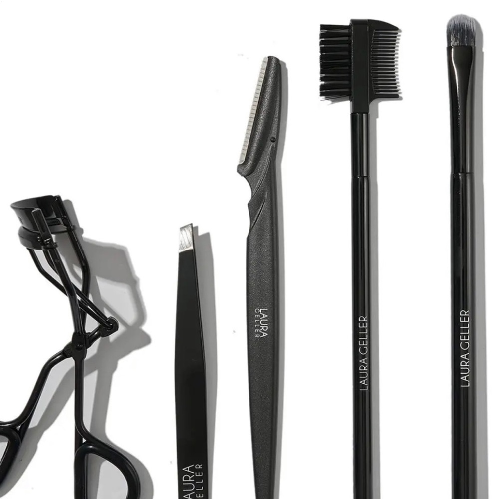 Laura Geller eyebrow kit